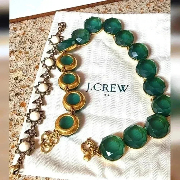 J.Crew gold tone green opaque faceted crystal stone collar necklace - Picture 17 of 17
